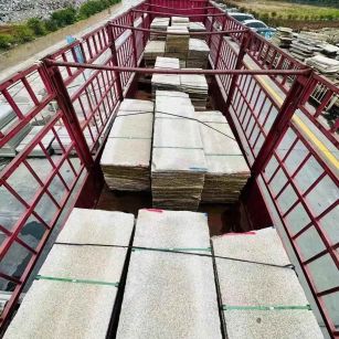 温州 黄金麻花岗岩荔枝面，光面毛板装车完成