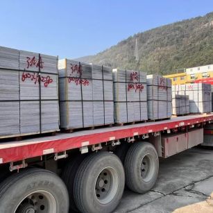 温州 芝麻灰地铺石出货日常