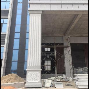 温州 芝麻白光面花岗岩门楼大柱（罗马柱）配雕花底座