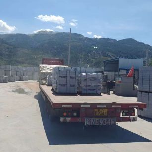 温州 芝麻白仿形路沿石，直形路沿石