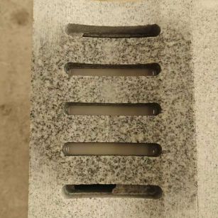 温州 芝麻白拉丝面花岗岩U型开槽排水槽