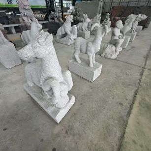 温州 芝麻白花岗岩造型立体雕刻——十二生肖