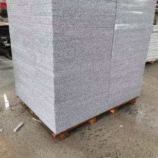 温州 芝麻白火烧面1.8厚300*600地铺石，尺寸标准，厚薄均匀