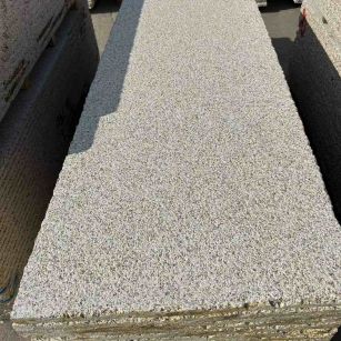 温州 黄金麻花岗岩荔枝面毛板，半成品