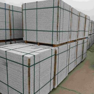 温州 白麻花岗岩石材荔枝面地铺石（300*600*50）