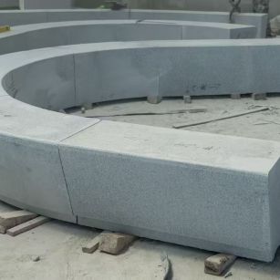 温州 芝麻白花岗岩光面弧形坐凳