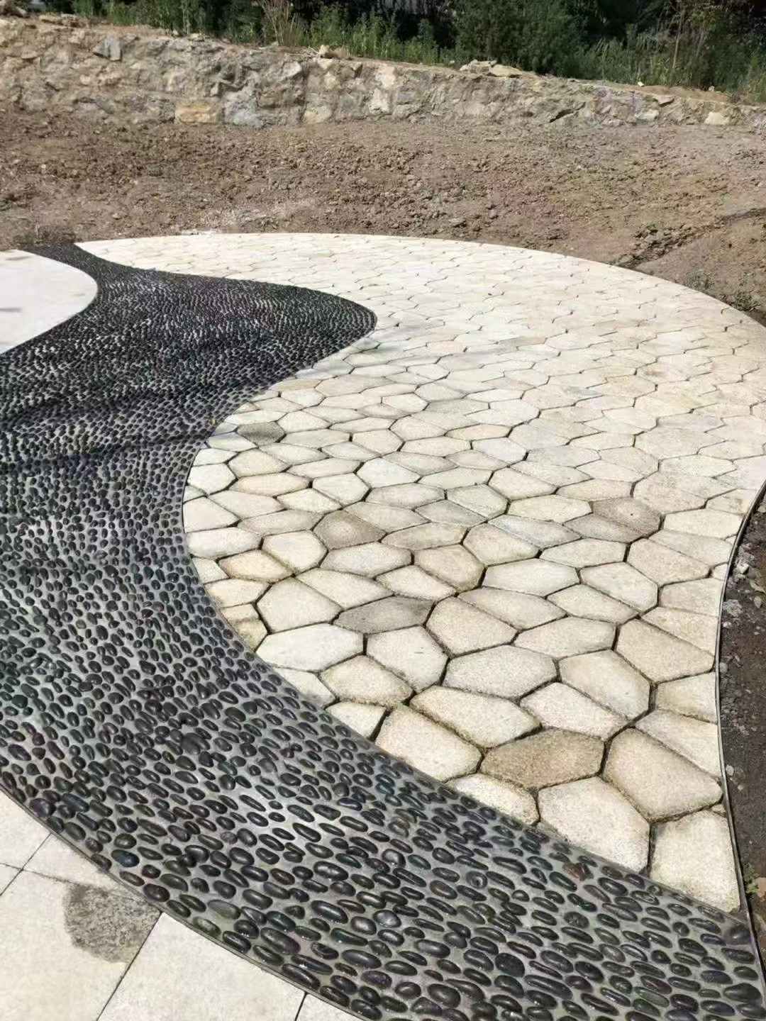 温州 黄金麻冰裂纹地铺石工地铺装案例