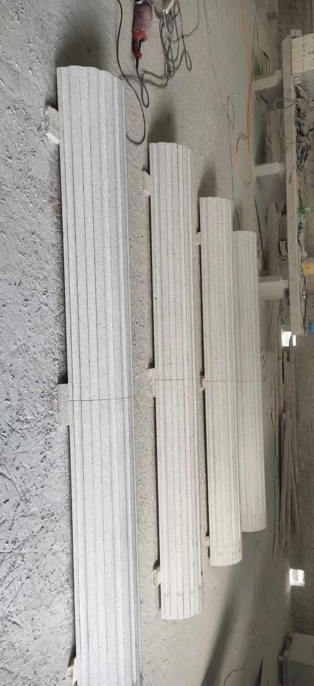 温州 花岗岩厂家带你看白麻花岗岩门楼大柱柱皮