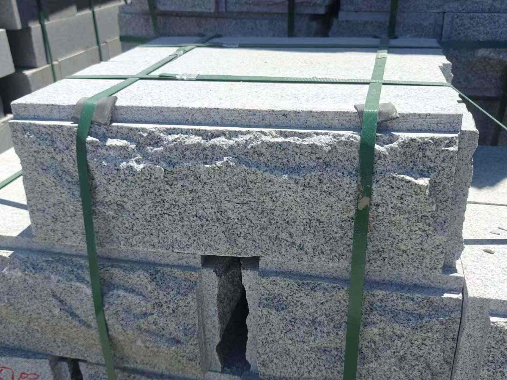 温州 芝麻白花岗岩自然面成品