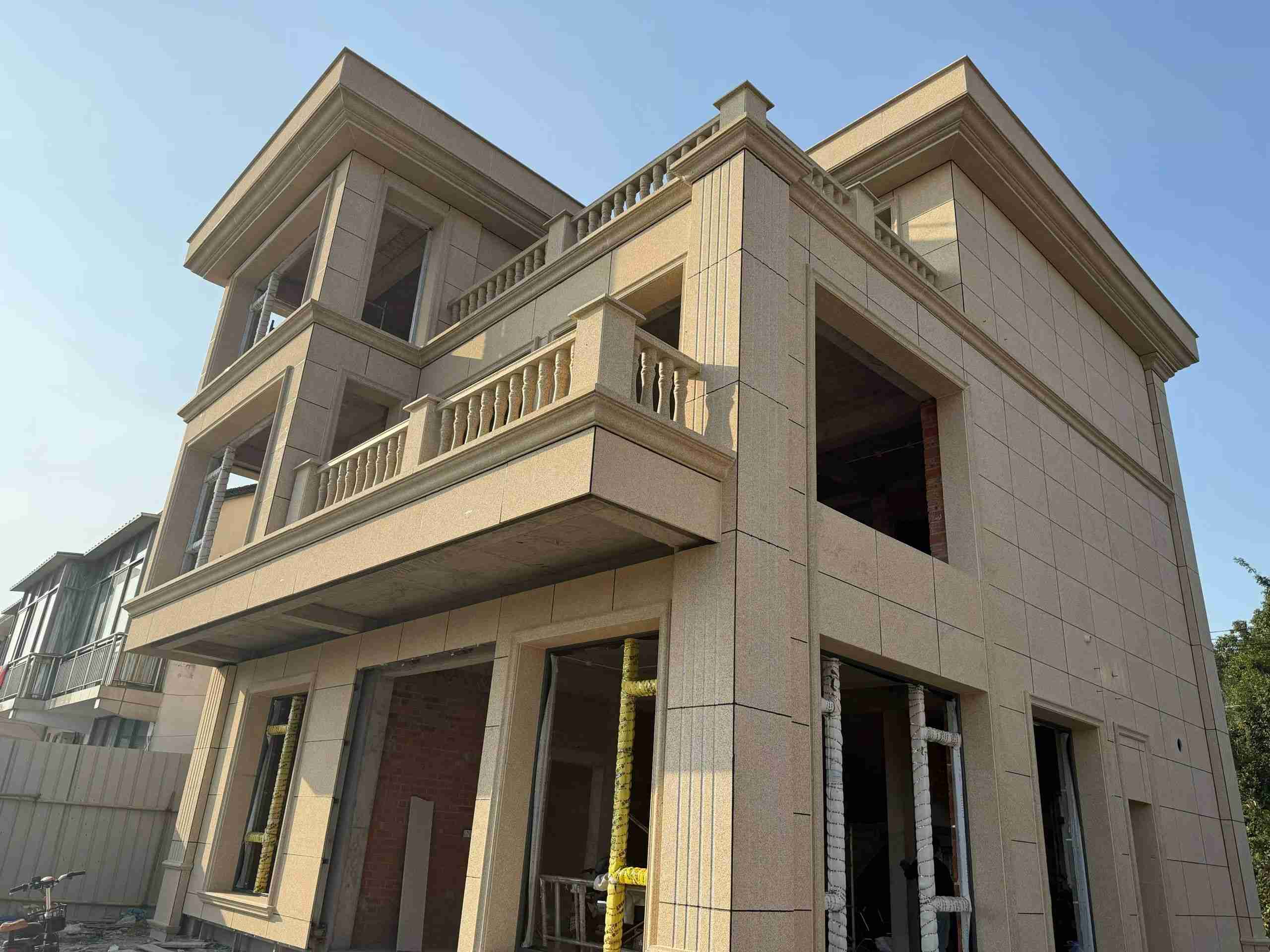 温州 黄金麻花岗岩石材荔枝面外墙干挂效果展示