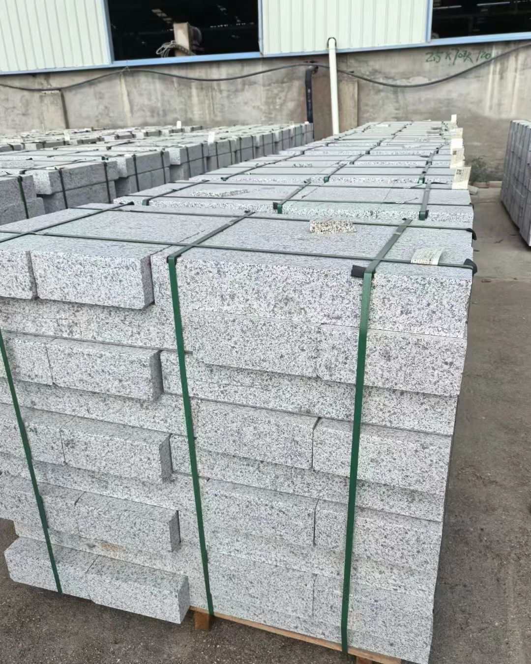 温州 白麻花岗岩路沿石，弧形路沿石，道牙石，马路牙子，界石，路缘石，平沿石，直岩石，平缘石等