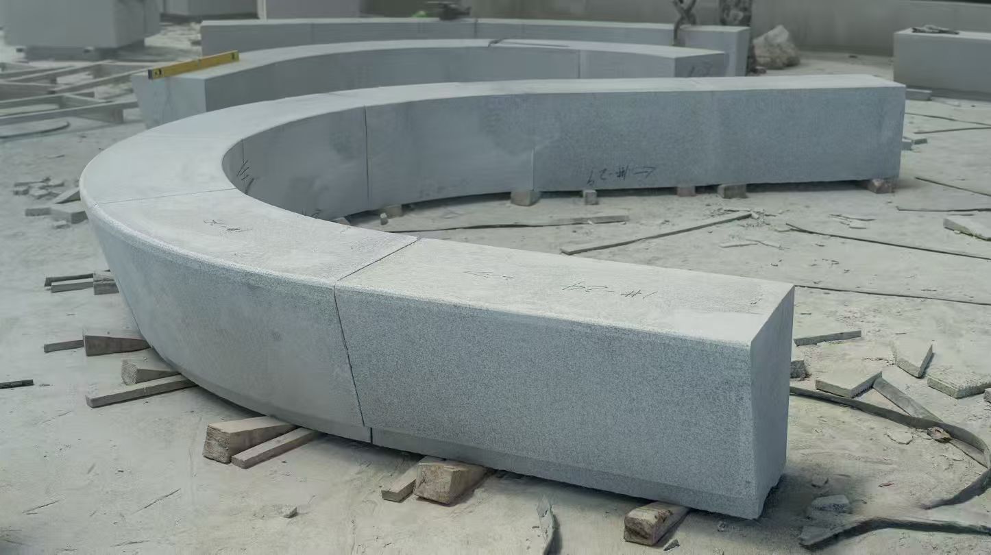 温州 芝麻白花岗岩光面弧形坐凳