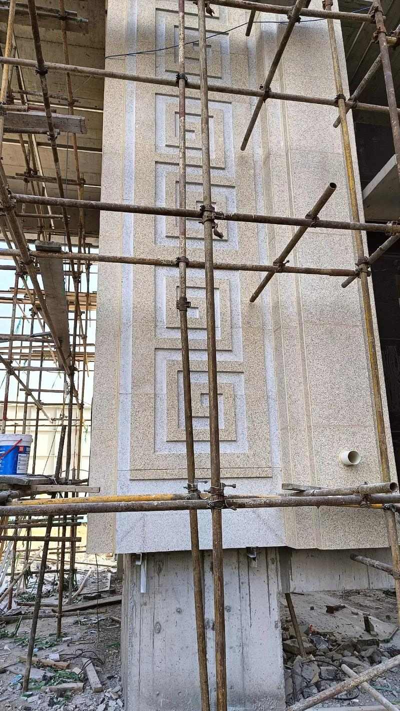 温州 黄金麻花岗岩别墅外墙干挂回纹造型效果