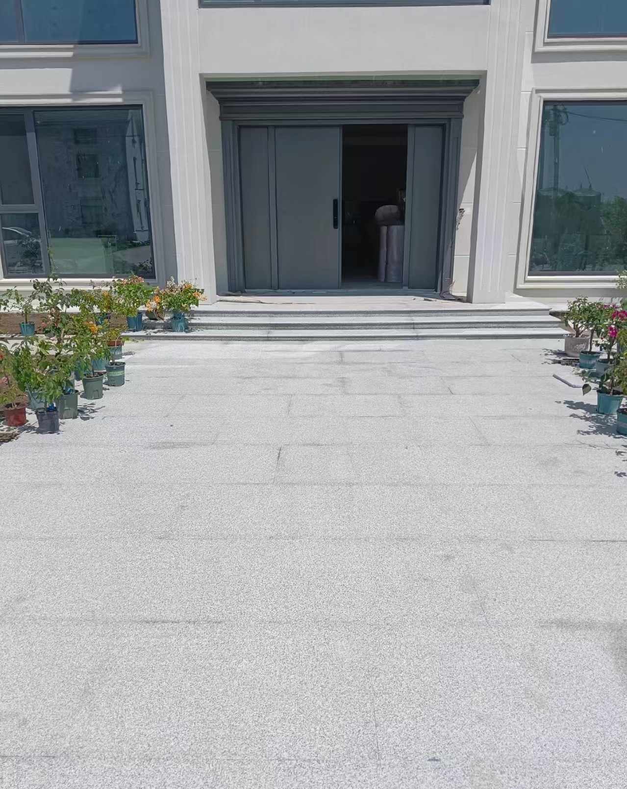 温州 芝麻白花岗岩地铺石地面铺装