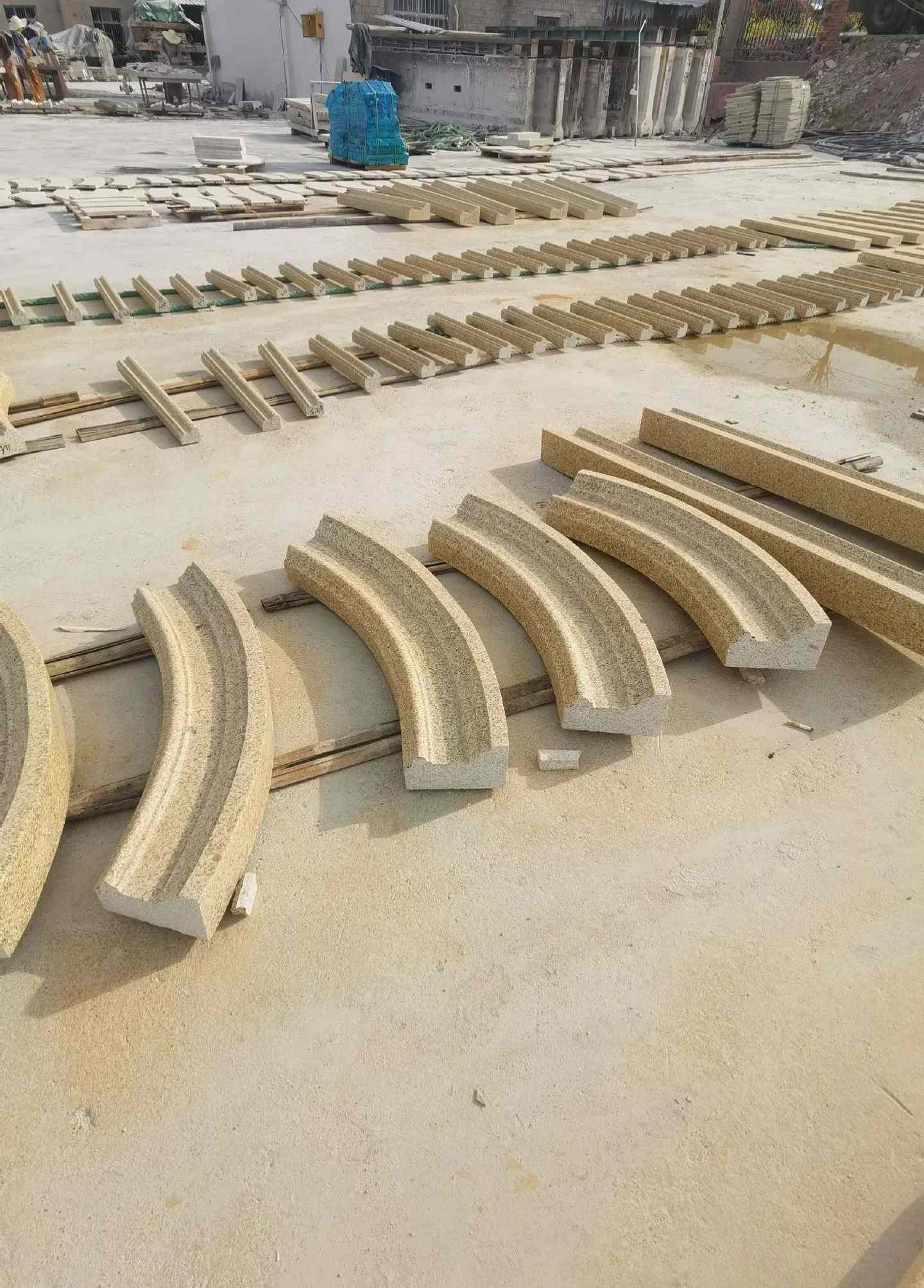 温州 黄金麻花岗岩别墅线条