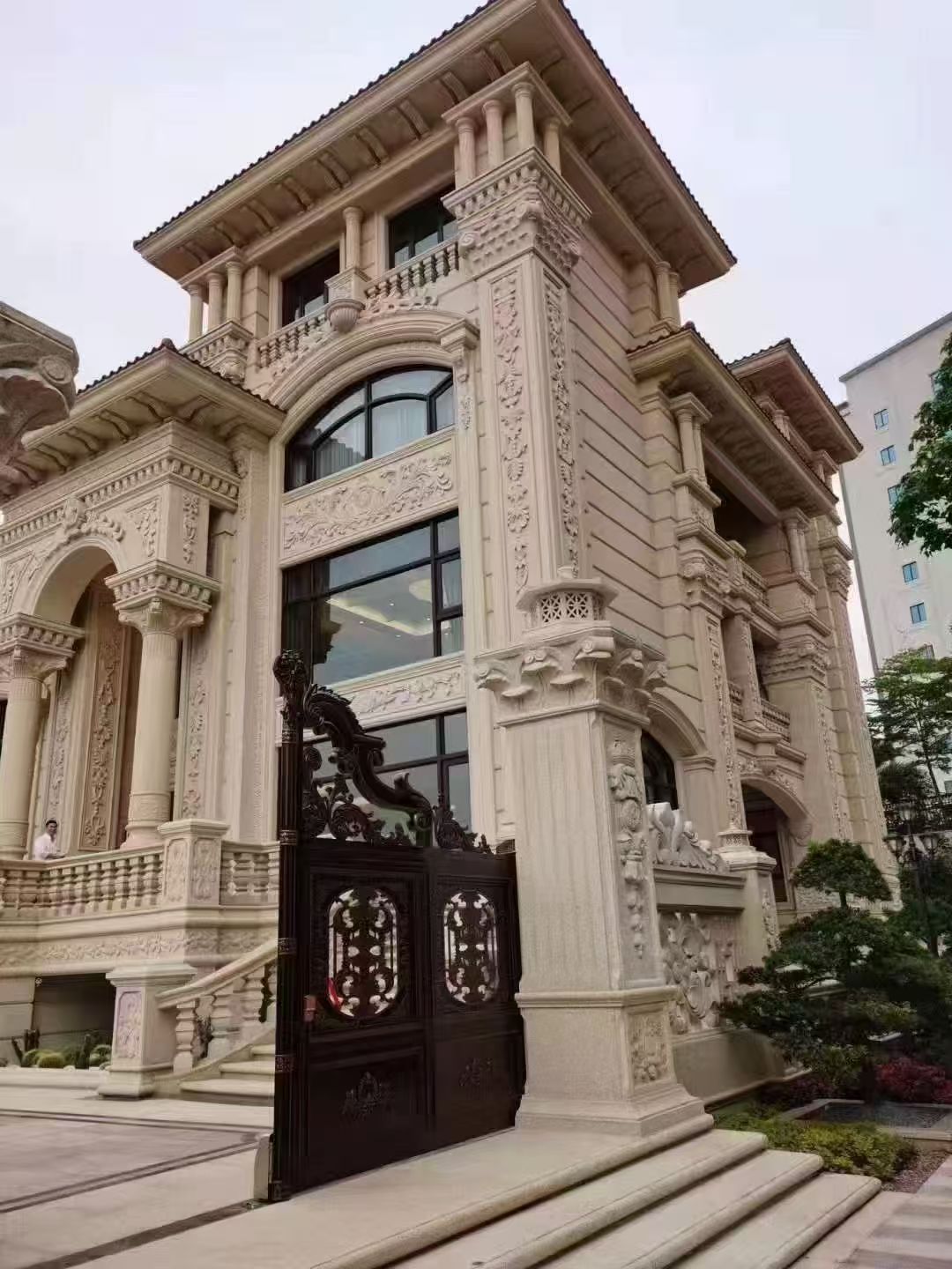 温州 黄金麻花岗岩别墅外墙干挂效果展示