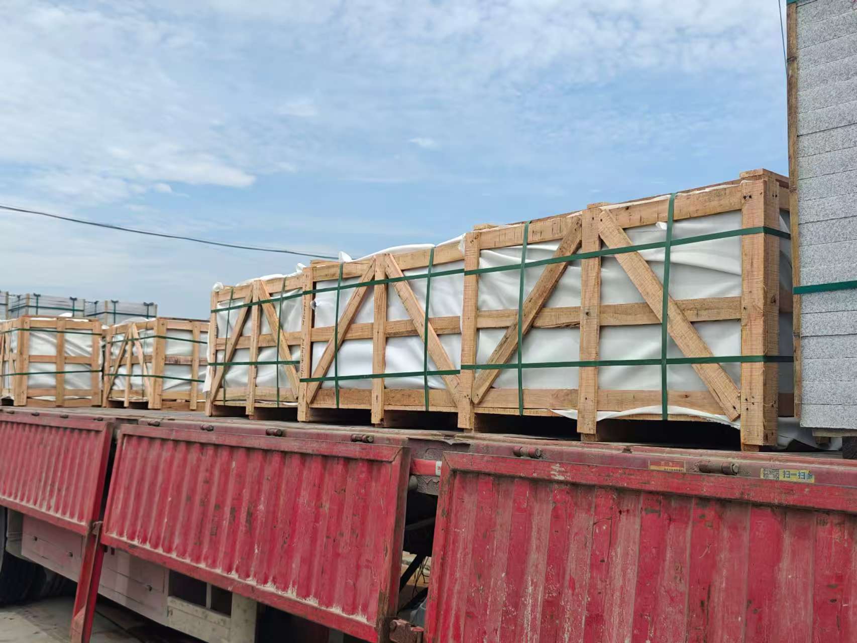 温州 芝麻白花岗岩地铺石出口专车-泰国游